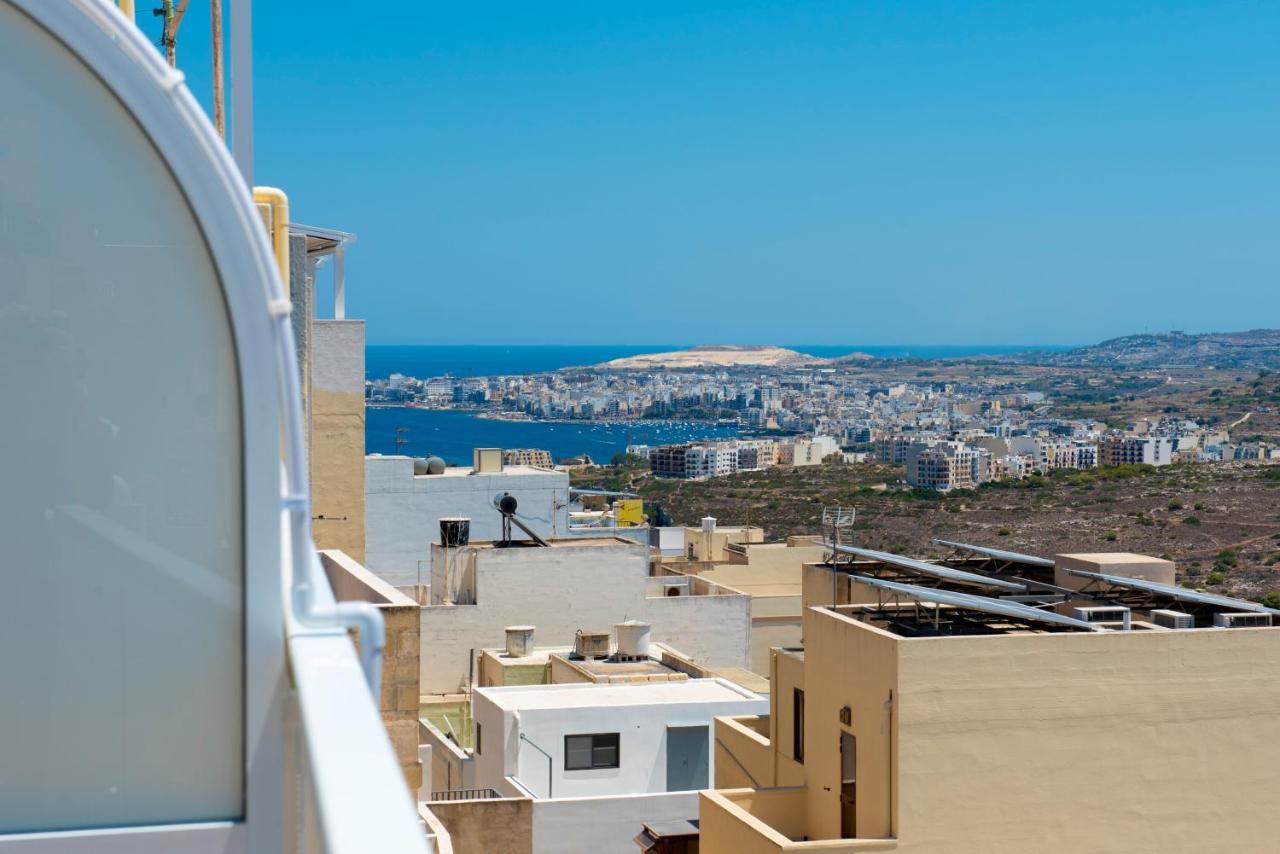 Summer Breeze Apartment With Panoramic Terrace - By Getawaysmalta Mellieha Exterior photo